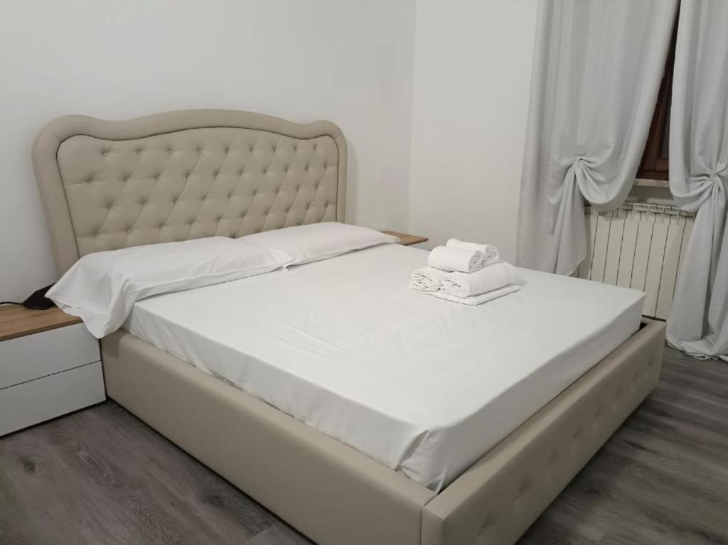 La Lanterna - Appartamenti In Residence Con Piscina Desenzano del Garda Exteriör bild